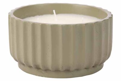 Geurkaars Olijfgroen&nbsp;<br />&Oslash; 14 x 7,5 cm · ± 25 branduren